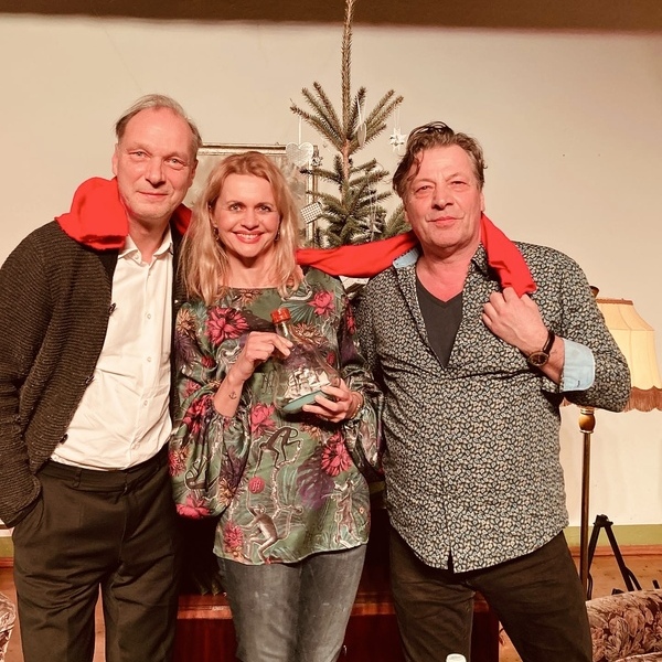 Tickets kaufen für Advent, Advent, die Oma brennt! am 21.12.2025